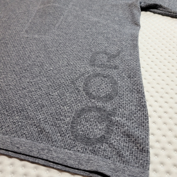 Qor Tec Seamless 1/2 Zip Athletic Shirt - Picture 9 of 10